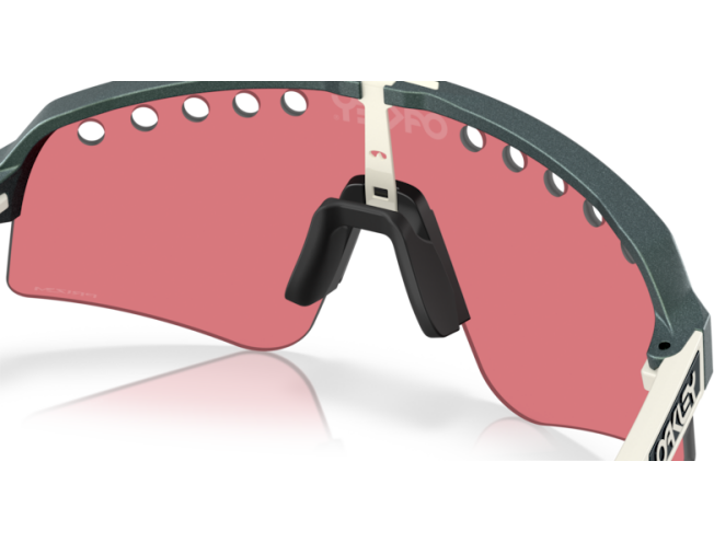 OAKLEY Sutro Lite Sweep Matte Silver/Blue Colorshift Prizm Trail Torch