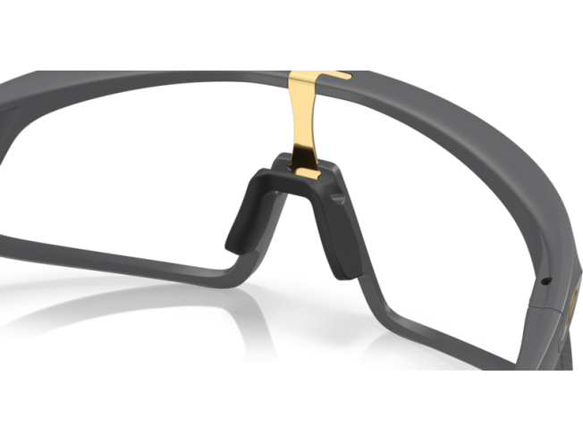 OAKLEY RSLV Matte Carbon Photochromic