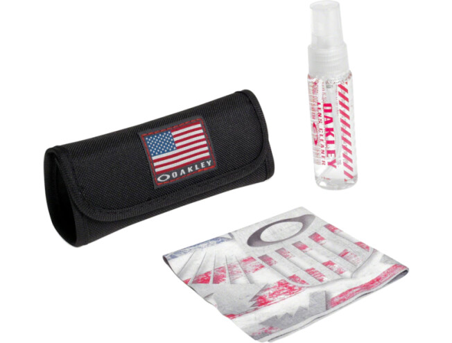Prillipuhastus komplekt OAKLEY USA Flag Lens Cleaning Kit USA