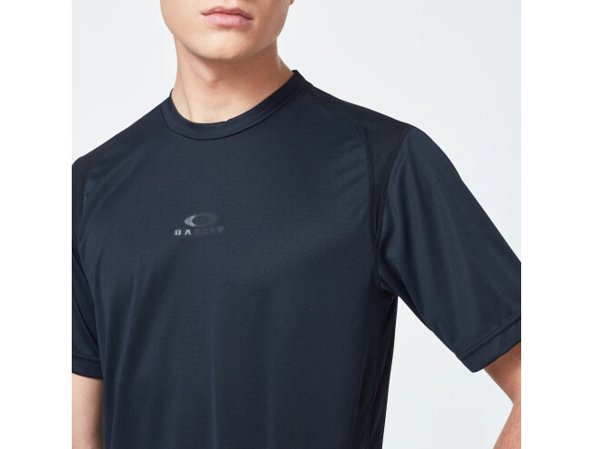 T-särk OAKLEY Foundational Training Short Sleeve Tee