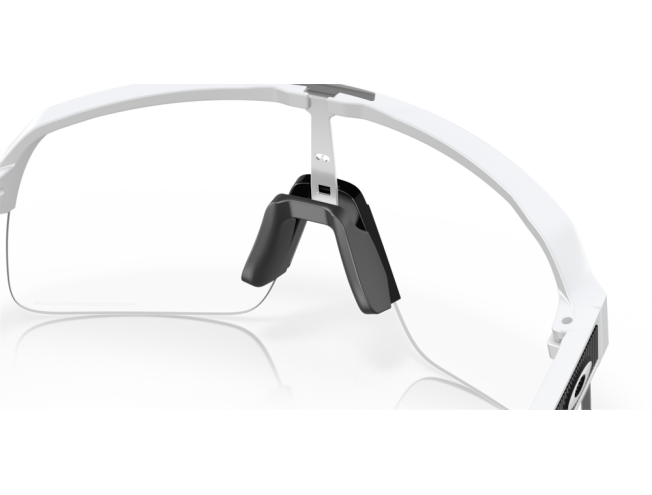 Päikeseprillid OAKLEY Sutro Lite Matte White Photochromic Matte White Photochromic